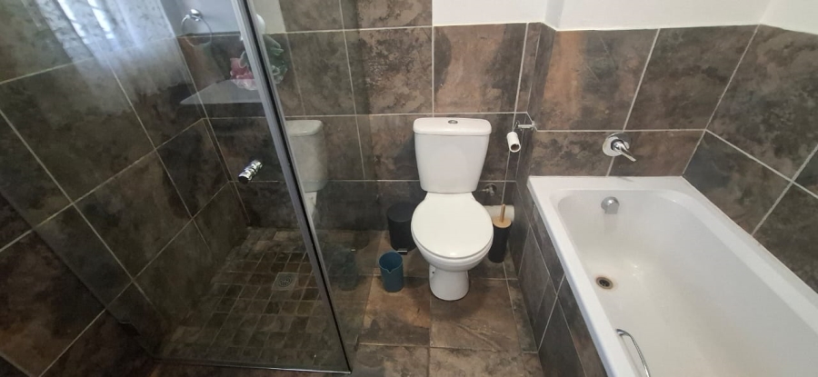 To Let 2 Bedroom Property for Rent in Hagley Western Cape